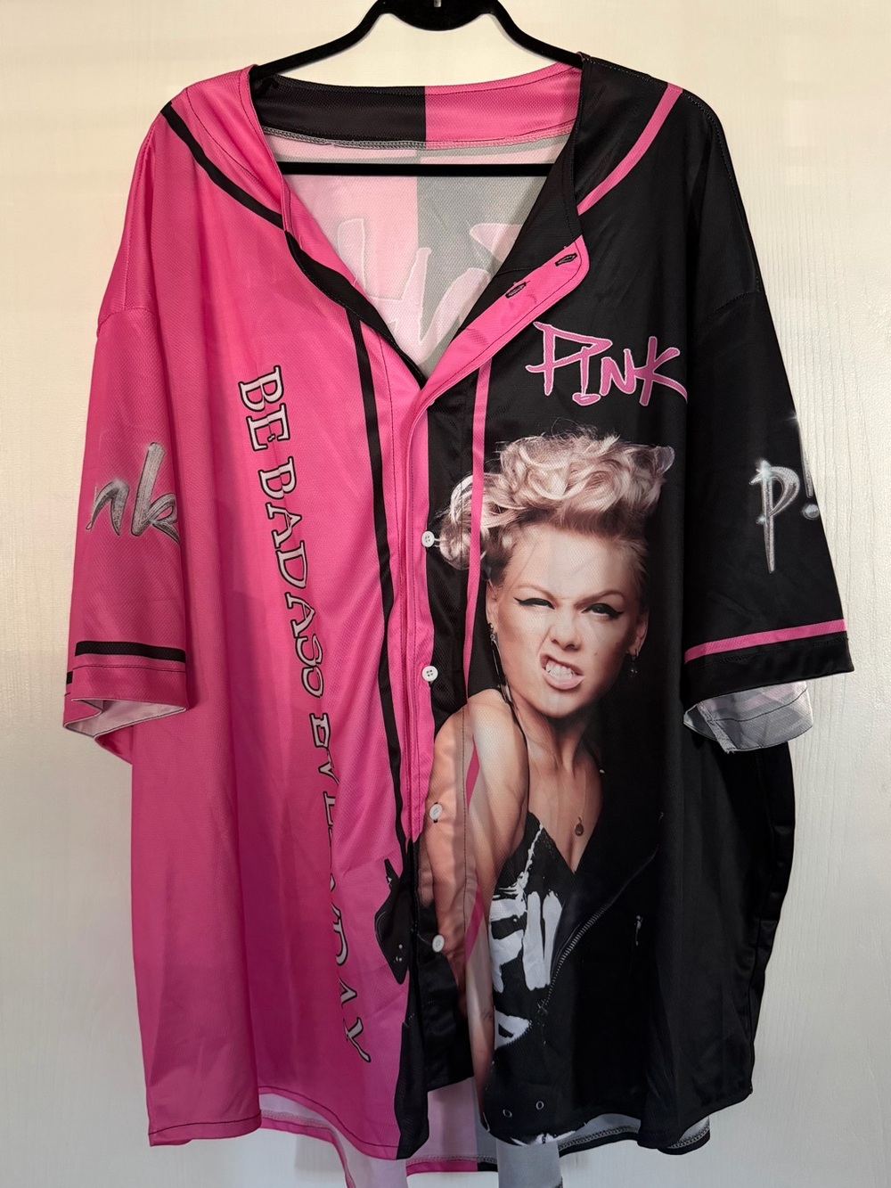 Calling all P!NK fans!! Graphic Baseball Jersey - Pink/Black